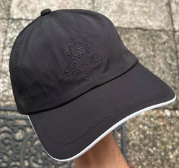 Loro Piana — Pet