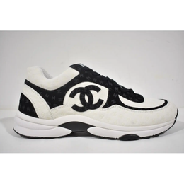 Chanel — Sneakers